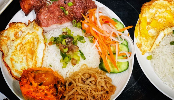 Cơm Tấm Lục - 140 Đường Tám Danh