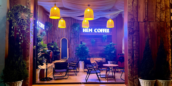 Hẻm Coffee - Coffee & Tea - 451/1 Trần Hưng Đạo