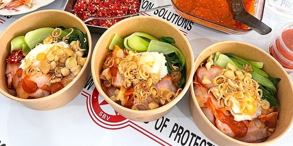 Tiệm Nhà Mì - Take Away