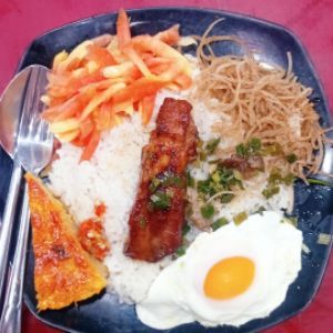 Cơm Tấm Cỏ - Cơm Tấm Đêm - 172 Đường 3 Tháng 2