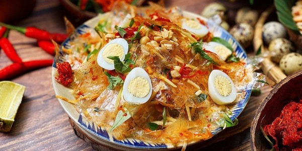 Mỳ Chua Cay - Bánh Tráng Trộn Cô Kim