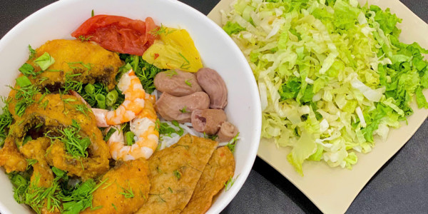 MÁLA - Bún Thái Hải Sản - Đội Cấn