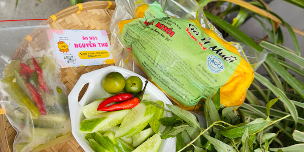 Nguyễn Thư - Gà Ủ Muối