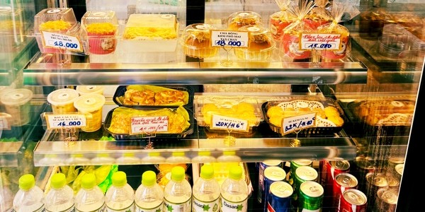 Felix’s Bakery - Hamburger - Cao Bá Nhạ