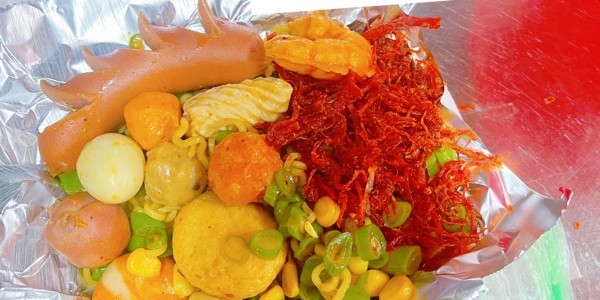 Tùng Vẩu - Mỳ Trộn & Nước Ép - 13 Khuất Duy Tiến