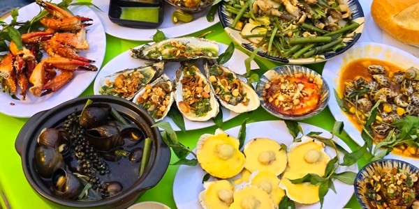 Tiệm Ốc Gánh 33K - Ốc Hương Trứng Muối & Hàu Nướng - Đường 3/2