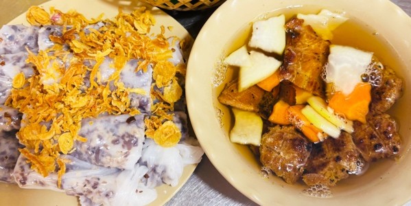 Bánh Cuốn, Bún Chả & Gà Tần - Triều Khúc