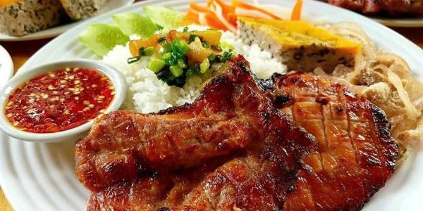 Trúc Nguyên - Cơm Tấm, Bún Kim Tiền & Bún Xào