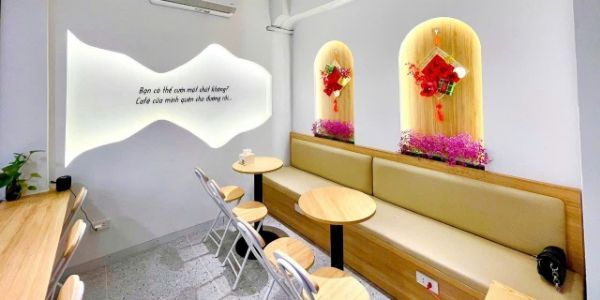 Bản Giốc Tea & Coffee - Hàng Chuối