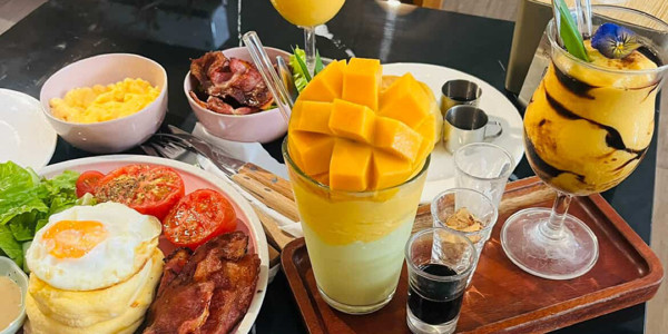 Avos and Mango - Hàng Gà