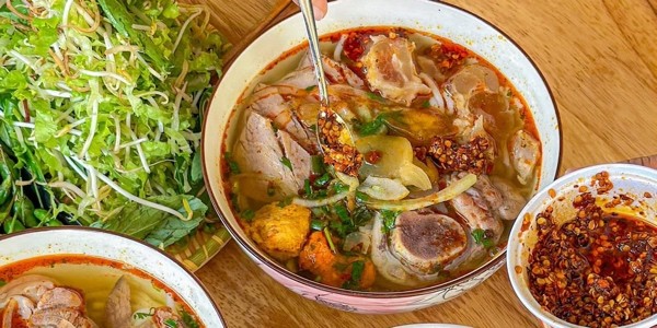 BÚN HUẾ O NGA