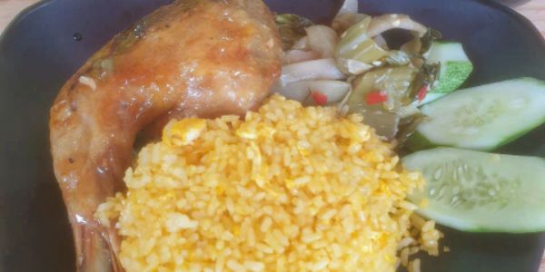 CƠM CHIÊN GÀ TA SỐT MẮM TỎI, MỲ Ý & BÒ NÉ - 161 Đường Số 9