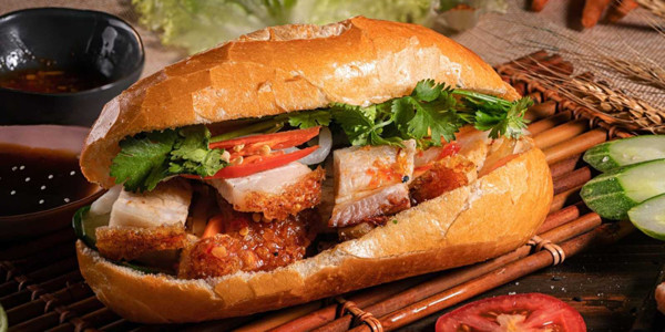 Bánh Mỳ Heo Quay Bé Tâm