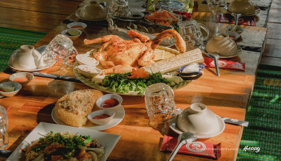 An Nam - Gà Tộc Cơm Lam - Quy Nhơn