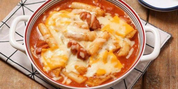 Bếp Mẹ Tuyết - Tokbokki & Gà Sốt Cay Hàn Quốc - 116A Bùi Điền