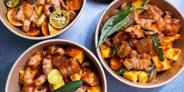 Ăn Vặt & Chân Gà Sốt Thái Dánh Dánh - Bãi Sậy