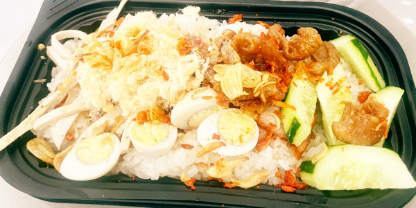 Tiệm Cô Bình - Xôi Mặn, Sốt Vang & Mỳ Trộn - 6/879 Thiên Lôi