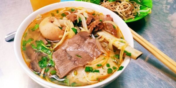 Bún Bò & Bò Kho Bé Lùn