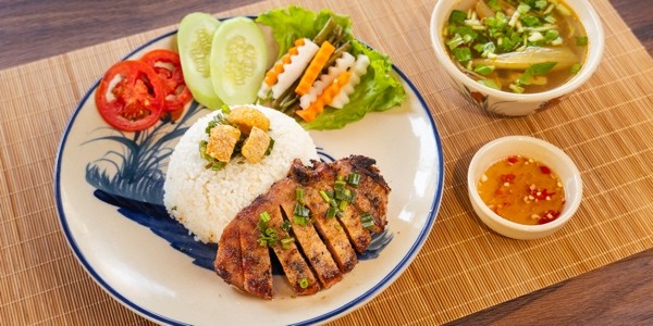 Cơm Tấm Nàng Bơ - Phạm Ngọc Thạch