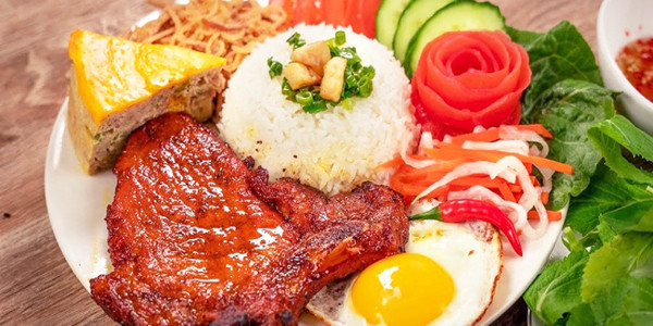 Cơm Tấm Hậu Trần