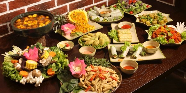 Diệu Cát Tường - Cơm Chay & Ẩm Thực Chay - Linh Đàm