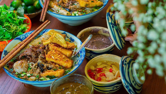 Bún Riêu Cô Hương Béo - Hàng Cót