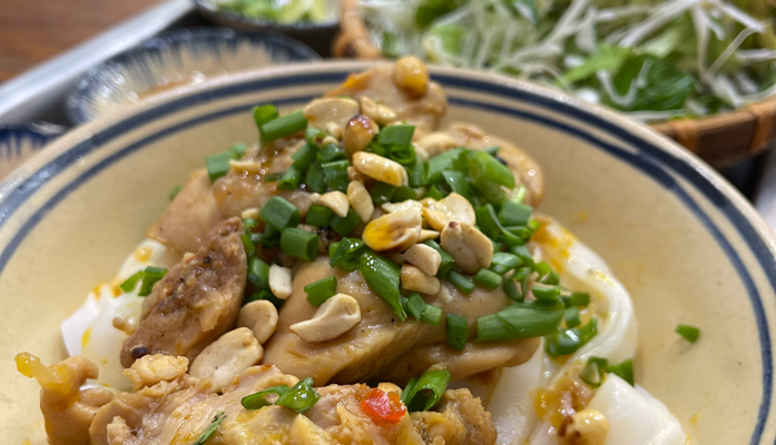 Mì Quảng Gánh - 24 Hẻm 1 Hoàng Diệu