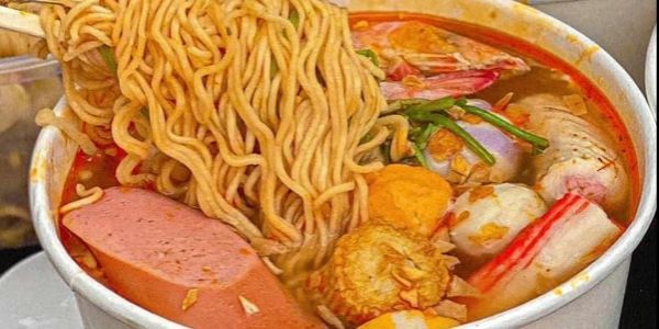 Mì Xào & Cá Viên Chiên Sốt Mắm Tỏi - 162 Nguyễn Văn Cừ