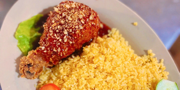 Cơm Gà & Gà Rán - Minh Hân