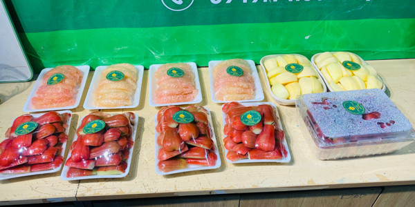 Tropical Fruit - Hoa Quả Gọt Sẵn & Nước Ép Trái Cây - 123 Bùi Xương Trạch