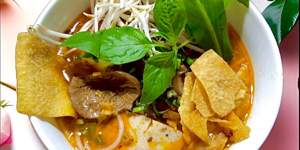 Bảo Ngân - Quán Chay - Hoà Bình