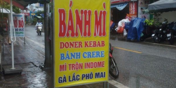 Bánh Mì Tam Giác - Ăn Vặt