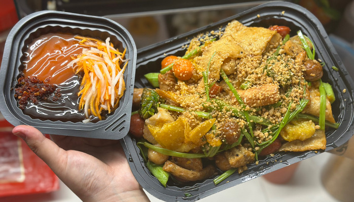 Ní Bơ - Ăn Vặt, Cá Viên Chiên & Mì Trộn - 137 Sương Nguyệt Ánh