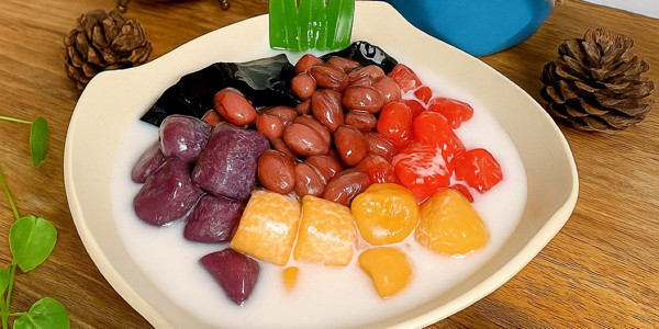 Chè Quyên - 587 Nguyễn Thái Học