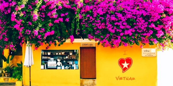 Chạm Coffee - 17/97 Đình Thôn