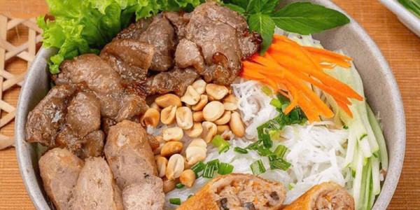 Cơm Gà Xối Mỡ 3 NGON