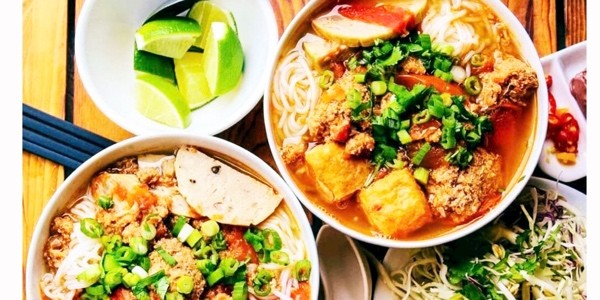 Bún Riêu Cua & Bánh Canh Tôm Bột Gạo Chị Tuyết - Cao Thắng