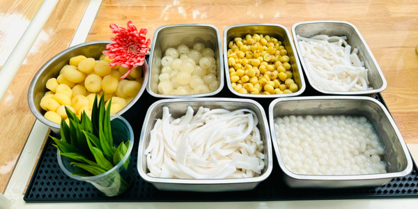 Tiệm Trà Hoa Sen - Đàm Thận Huy