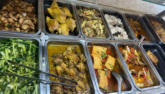 Cơm Phong Bụi - Cơm Gà Xối Mỡ, Cơm Rang Dưa Bò & Mì Xào - 159 Phan Văn Hớn