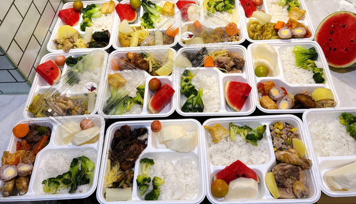 Bếp Ăn Bắc Blig - Cơm Văn Phòng - 235 Hồ Ngọc Lân