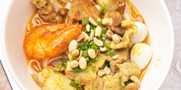 Tiệm Mỳ Quảng DVN - Đặng Văn Ngữ