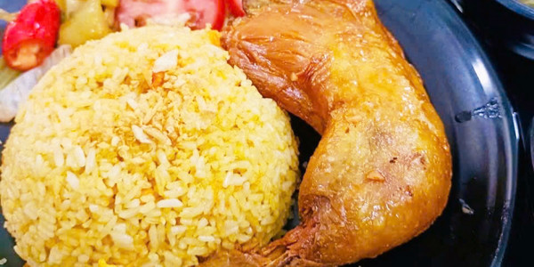 Quán WIN - Cơm Gà Xối Mỡ & Bò Né