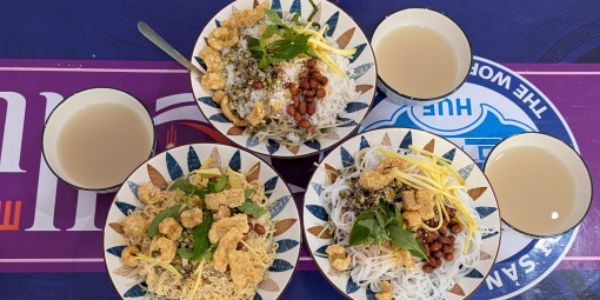 Terra Coffee - Cơm Hến Huế - 33 Tô Hiệu