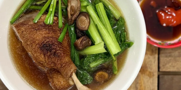 Mì Vịt Tiềm - Hoàng Ký