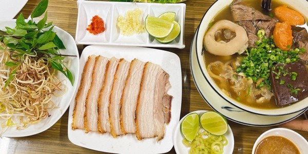 Bún Bò Huế O Sim - Kim Mã