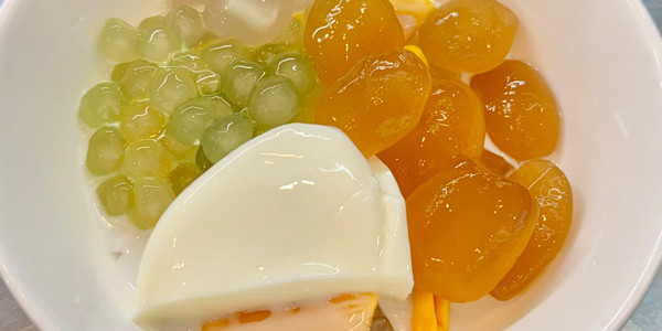 Chè Caramen - 121 Hồng Tiến