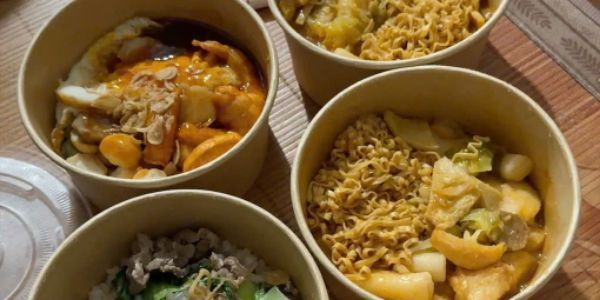 Xe Nhà Nắng - Mì Trộn & Trà Trái Cây - Trần Thánh Tông