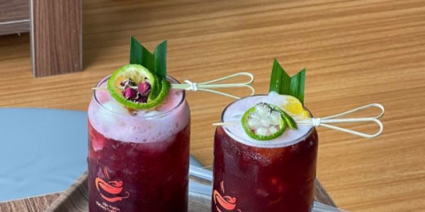 Yến Thiên Trùng Thảo Cafe - Ô Chợ Dừa