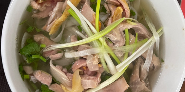 Quán Bia Tình - Phở, Cơm Gà Ba Vì & Các Món Nhậu