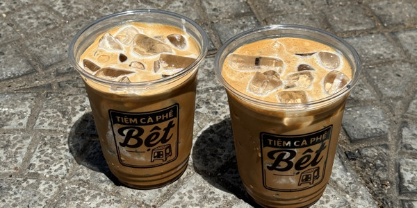 Bệt - Cà Phê & Bánh Mì - 218 Phan Đăng Lưu